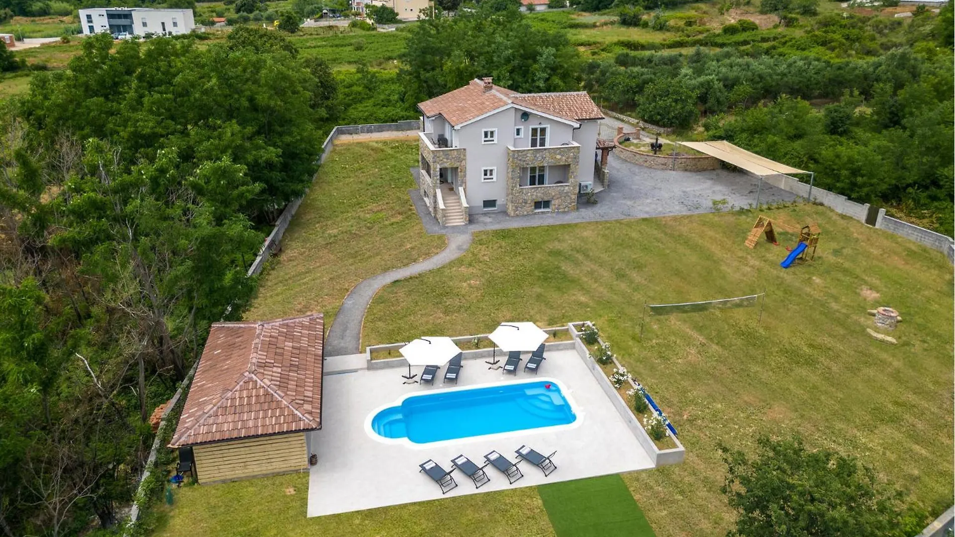 4 Bedroom Stunning Home In Lopar Holiday home