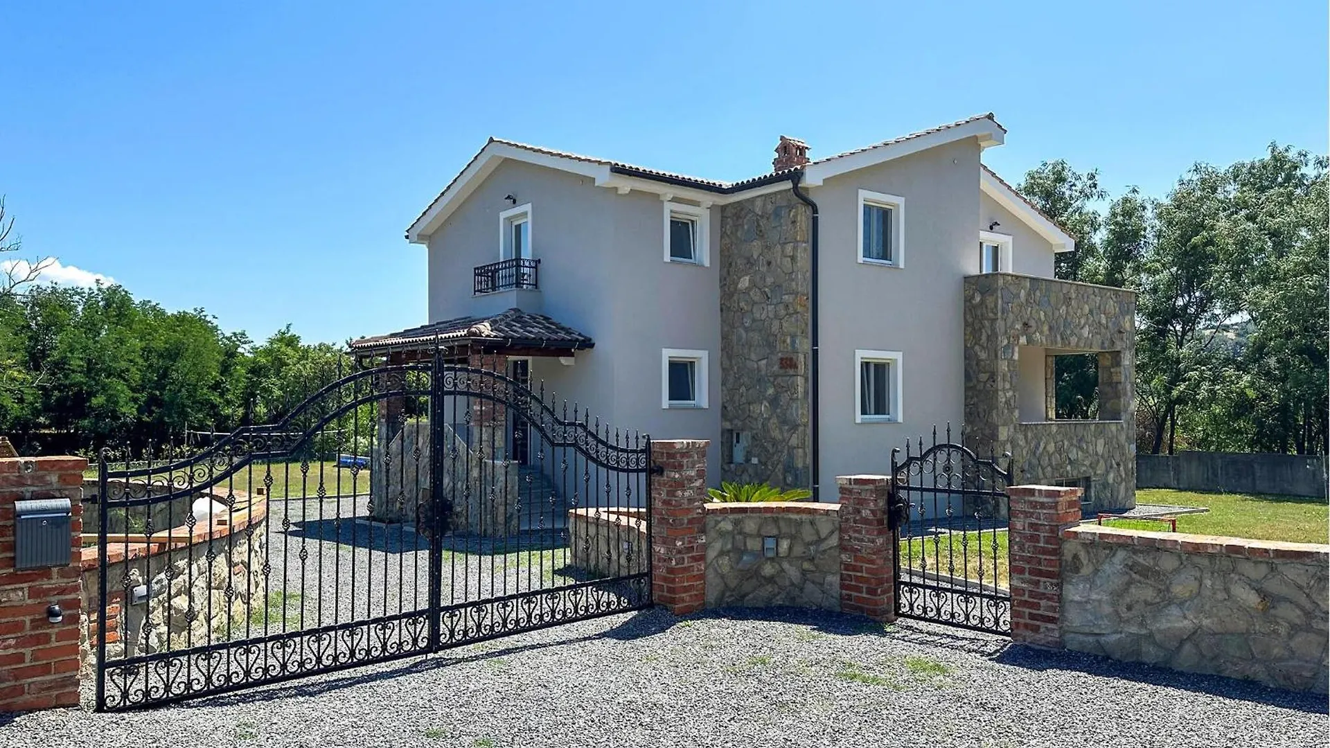Holiday home 4 Bedroom Stunning Home In Lopar Croatia
