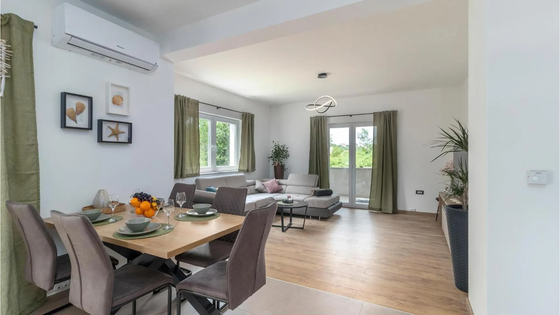Holiday home 4 Bedroom Stunning Home In Lopar Croatia